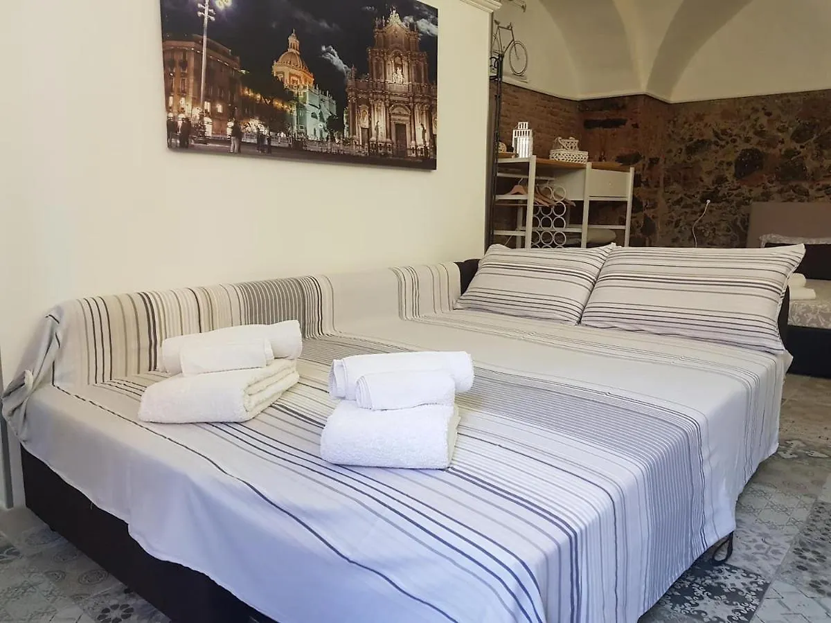 La Piccola Grotta Ursino Villa Catania Italy