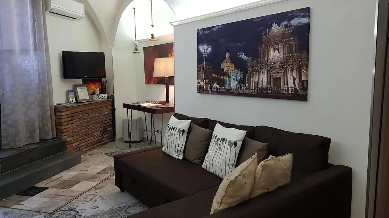 La Piccola Grotta Ursino Villa Catania