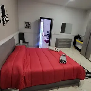 Apartment Saint Cristofer House, Catania