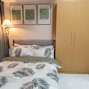  Apartment A2j Luxury 2br Bgc Uptown Near Uptown Mall Philippines